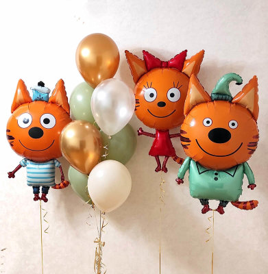 Композиция из воздушных шаров с фигурами «Три кота»