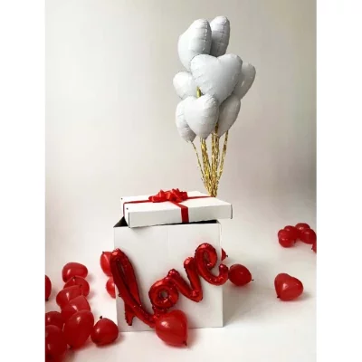 Коробка-сюрприз с шарами "Белая любовь"